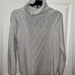 Turtle neck sweater